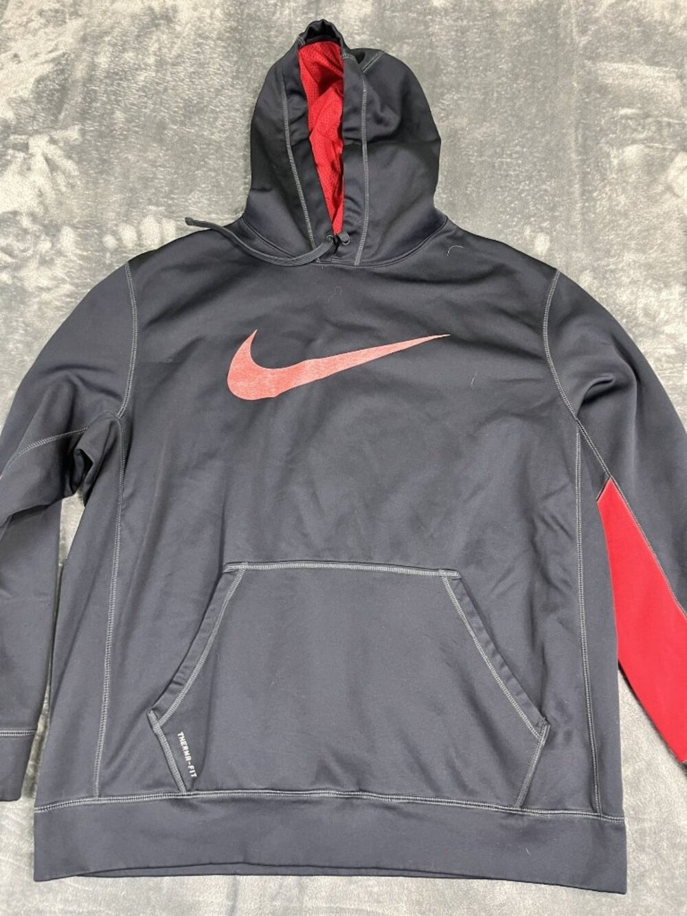 Nike Therma-Fit Black & Red Hoodie XL